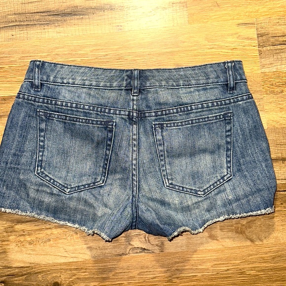 Michael Kors Denim Jean shorts - Picture 2 of 2